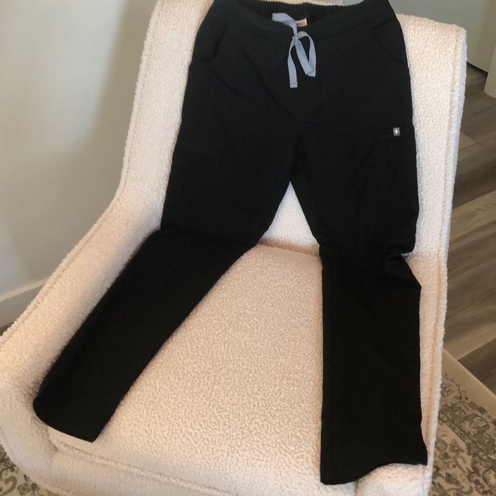 FIGS Black XS Yola Skinny Scrub Pants